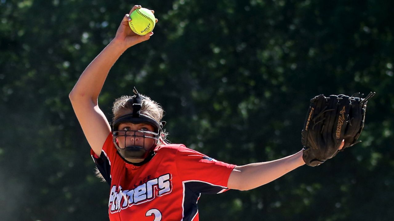 Jessica Iavarone fans eight, has bases-clearing triple as
Miller Place wins Suffolk Class A softball crown 1