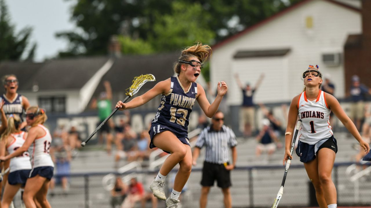 Haydin Eisfeld scores winner to net LI Class C title
for Bayport-Blue Point 1