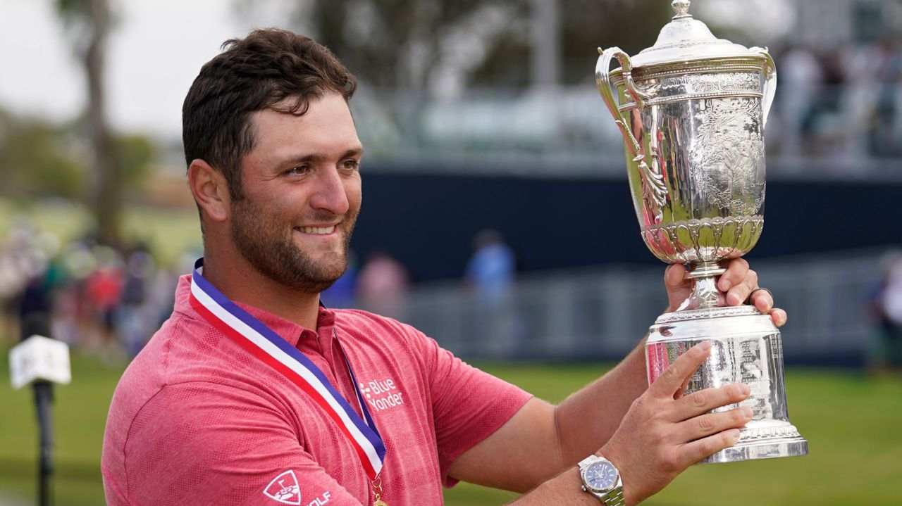 Jon Rahm birdies final two holes to win U.S. Open at
Torrey Pines 1