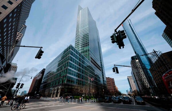 Wall Street Returns to the Office 1