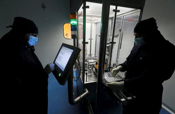 A Pill to Treat Covid-19? The U.S. Is Betting on It. 1