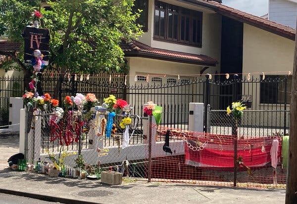 Honolulu Police Officer Is Charged With Murder in the
Shooting of a 16-Year-Old 1