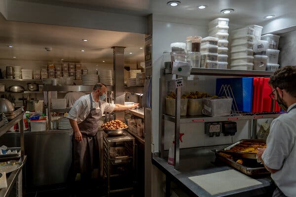After Coronavirus Pandemic and Brexit, UK Begins to See
Worker Gaps 1