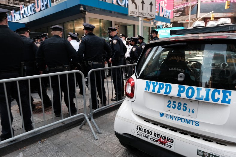 After Second Times Square Shooting in 7 Weeks, New York
Deploys 50 Extra Police Officers 1
