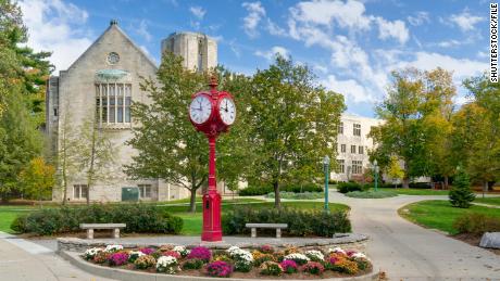 Federal judge upholds Indiana University's Covid-19
vaccination policy 1