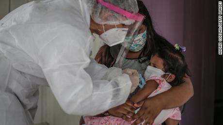 5 ways to get your kids to wear masks 1