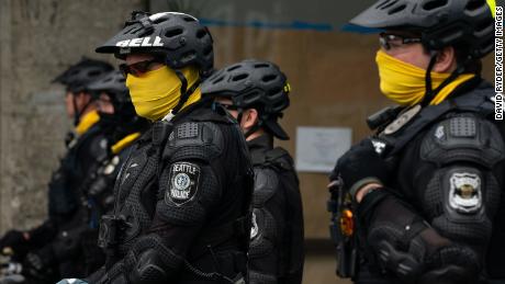 Police officers speak to Black drivers with less respect
than White drivers, study finds 1