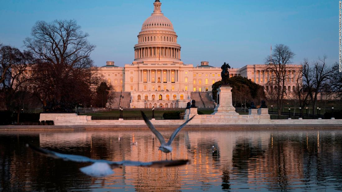 House physician reinstates mask mandate amid Delta variant
spread in the US 1