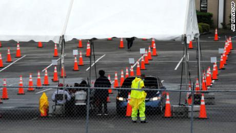 Lockdowns toughen in Seoul and Sydney as Delta variant
Covid-19 outbreaks grow 1