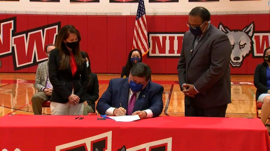 Illinois becomes first state to require Asian American
history to be taught in public schools 1