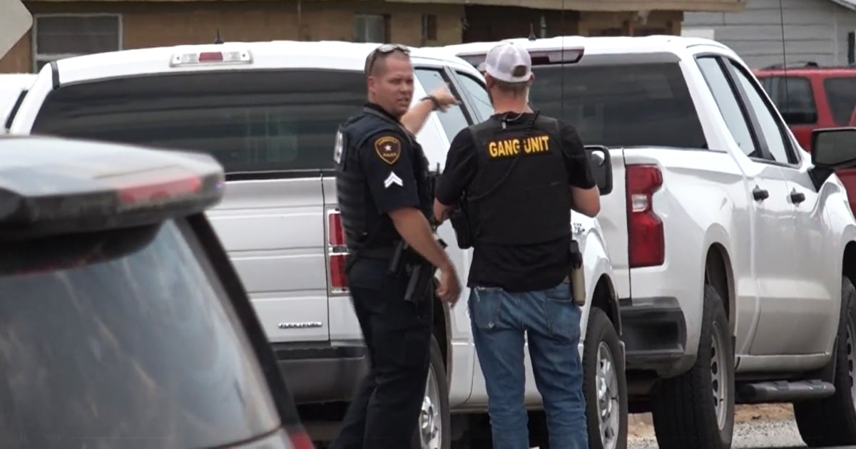 Texas officer killed, 4 others injured in standoff 1