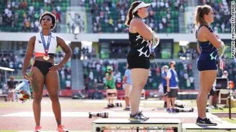 Olympic greats call on IOC to allow podium protests 1