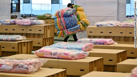 Thailand builds Covid-19 hospital in Bangkok airport amid
surge in cases 1