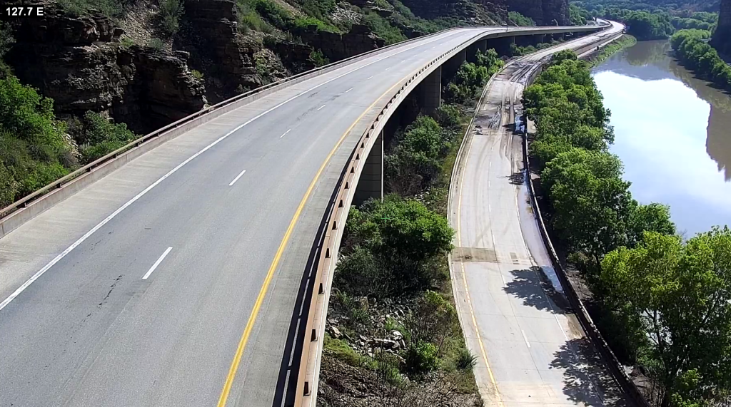 No timeline for reopening of I-70 at Glenwood Canyon 1