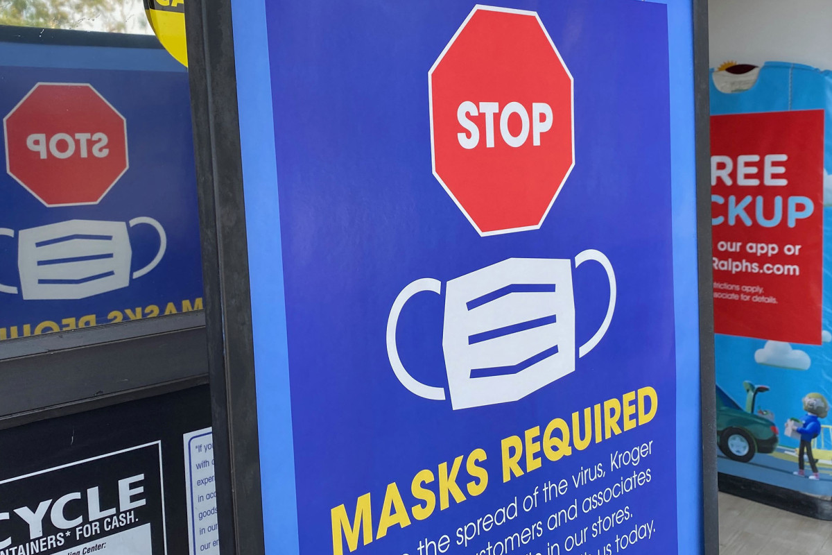 CDC to recommend some vaccinated people wear masks indoors:
report 1