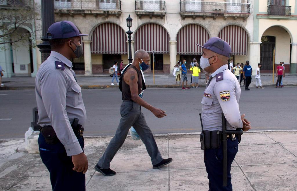 Police patrol Havana in large numbers after rare
protests 1