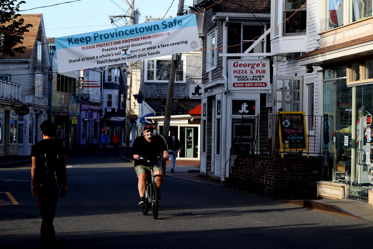 Provincetown issues new mask advisory following July 4th
weekend outbreak 1 Provincetown issues new mask advisory following July 4th
weekend outbreak 1
