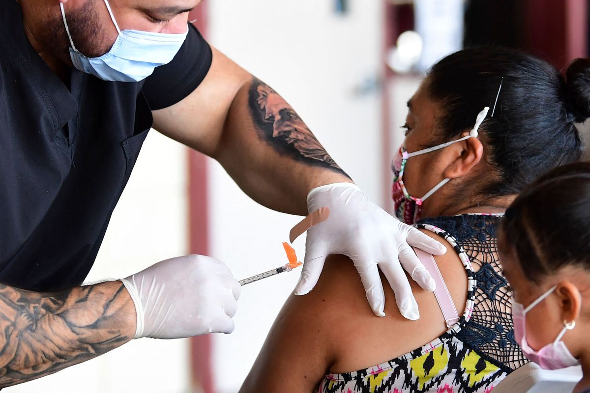 Pfizer to discuss third coronavirus vaccine booster with
feds 1 Pfizer to discuss third coronavirus vaccine booster with
feds 1
