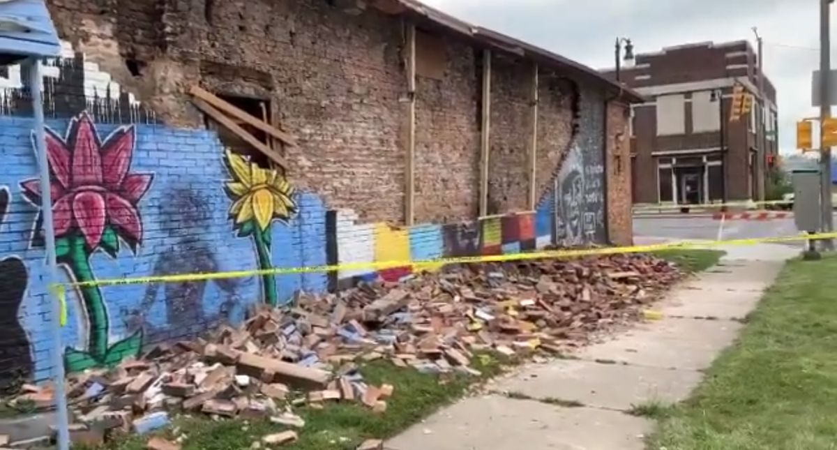 ‘We may never know for certainty’: Toledo mayor unsure how
George Floyd memorial collapsed, vows to rebuild it 1