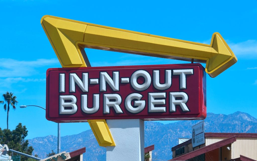 In-N-Out opening fourth Colorado location Monday; police
prepare for long lines 1
