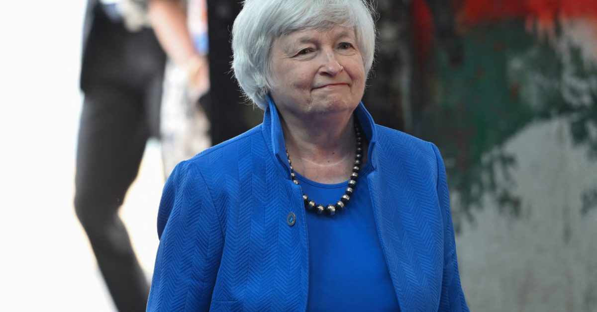 U.S. Treasury chief warns Europe against hobbling
coronavirus recovery with tight spending rules 1