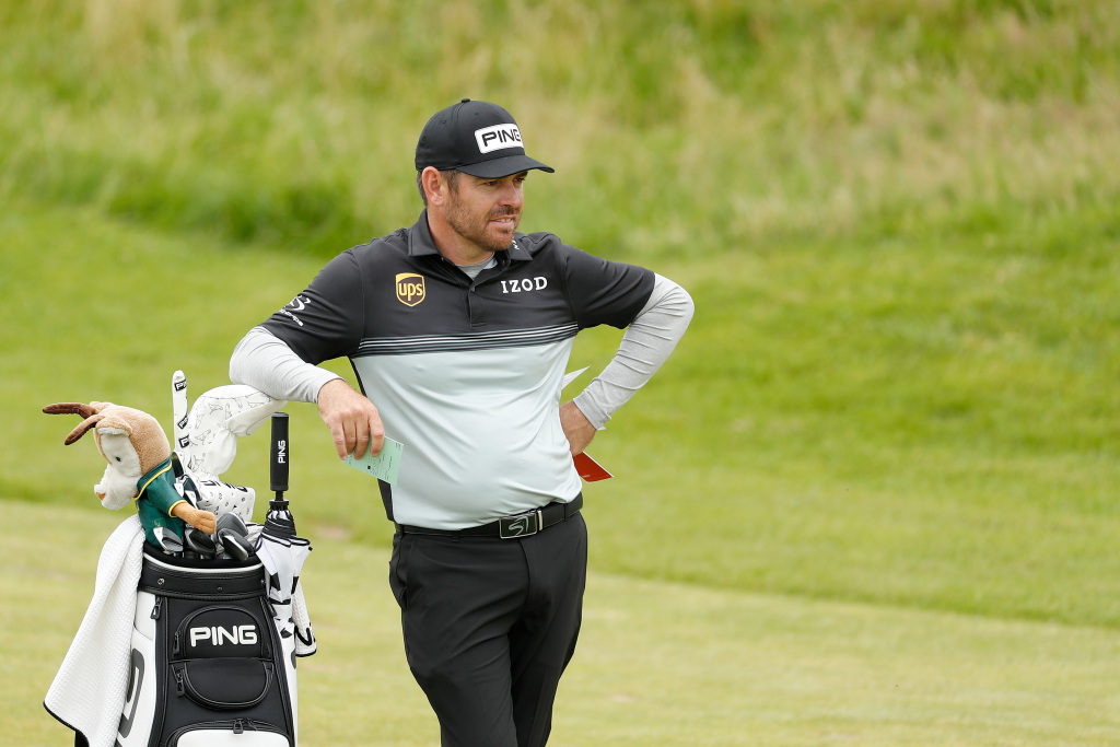 Oosthuizen, Spieth lead way as normalcy returns to
Open 1