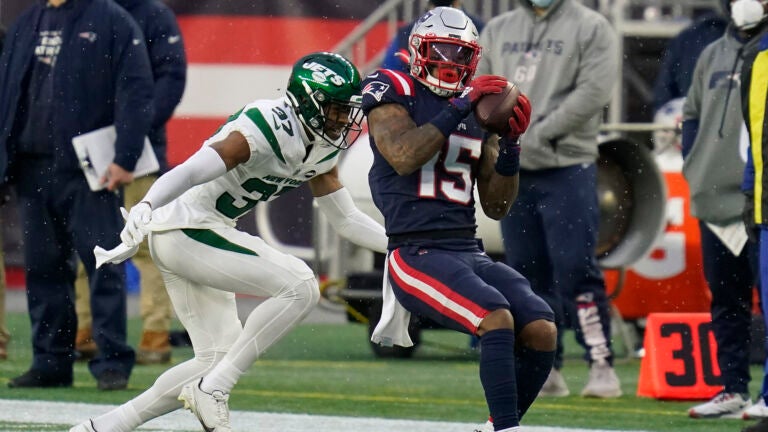 NFL executive says Patriots could fetch late-round pick in
N'Keal Harry trade 1