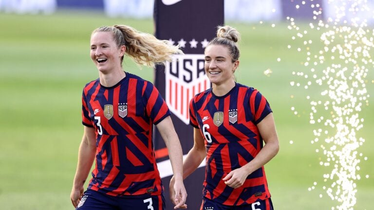Sam and Kristie Mewis opened up about their sibling rivalry
growing up 1