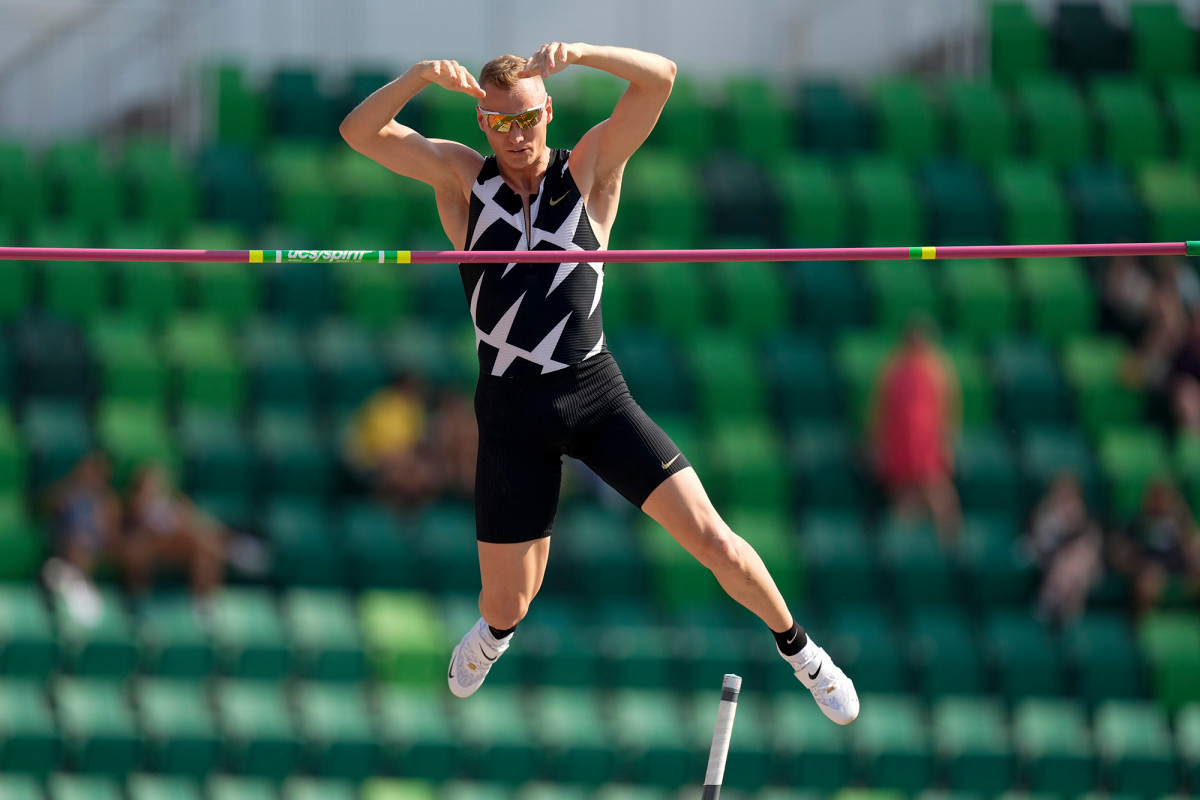 American pole vaulter Sam Kendricks tests positive for
COVID-19 1