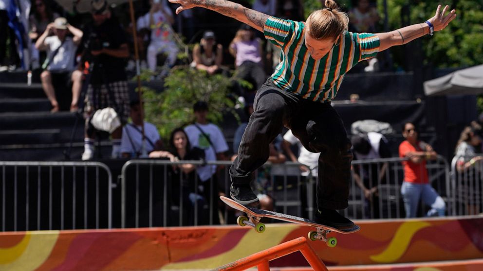 Quarantined Olympic athlete says lack of fresh air
'inhuman' 1