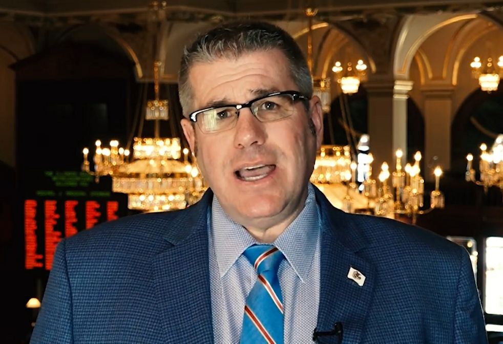 Southern Illinois lawyer who sued Pritzker and sought photos
of him flouting COVID-19 rules now running for judge seat 1