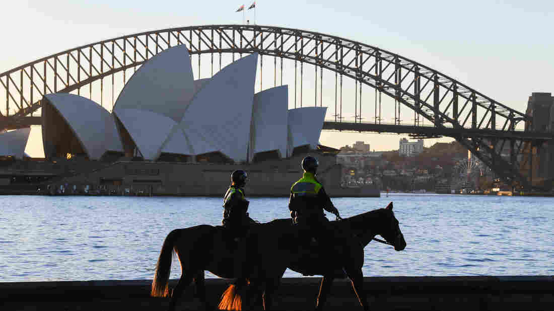 Australian Troops Will Help Enforce A Coronavirus Lockdown
In Sydney 1