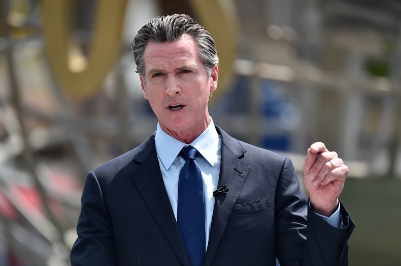 Gavin Newsom's Future in Doubt Amid Tight Polling and New
Mask Controversy 1