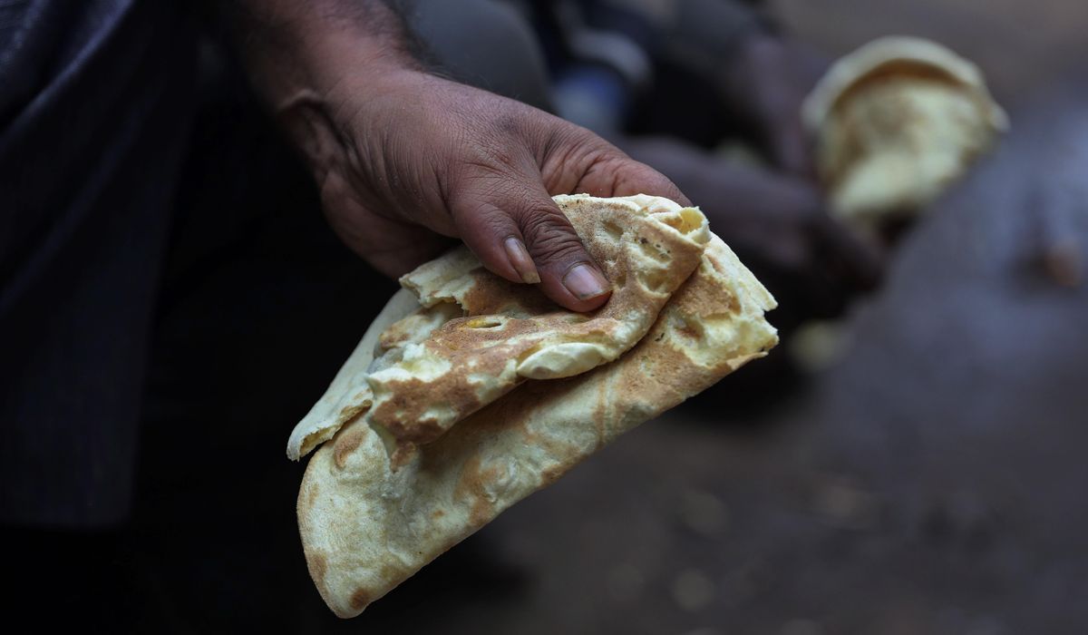 U.N.: 'Dramatic worsening' of world hunger during the
coronavirus pandemic 1