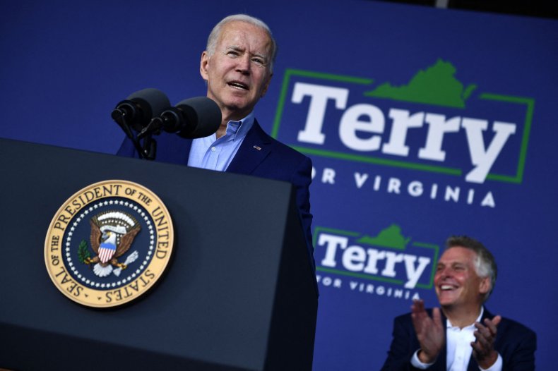 Biden Says 'Let 'Em Talk, It's Not a Trump Rally' as
Protesters Interrupt With Chant 1