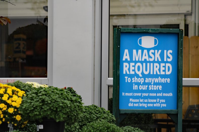 Missouri AG Says He'll Sue to Stop 'Insanity' of New Mask
Mandate as Delta Variant Hammers State 1