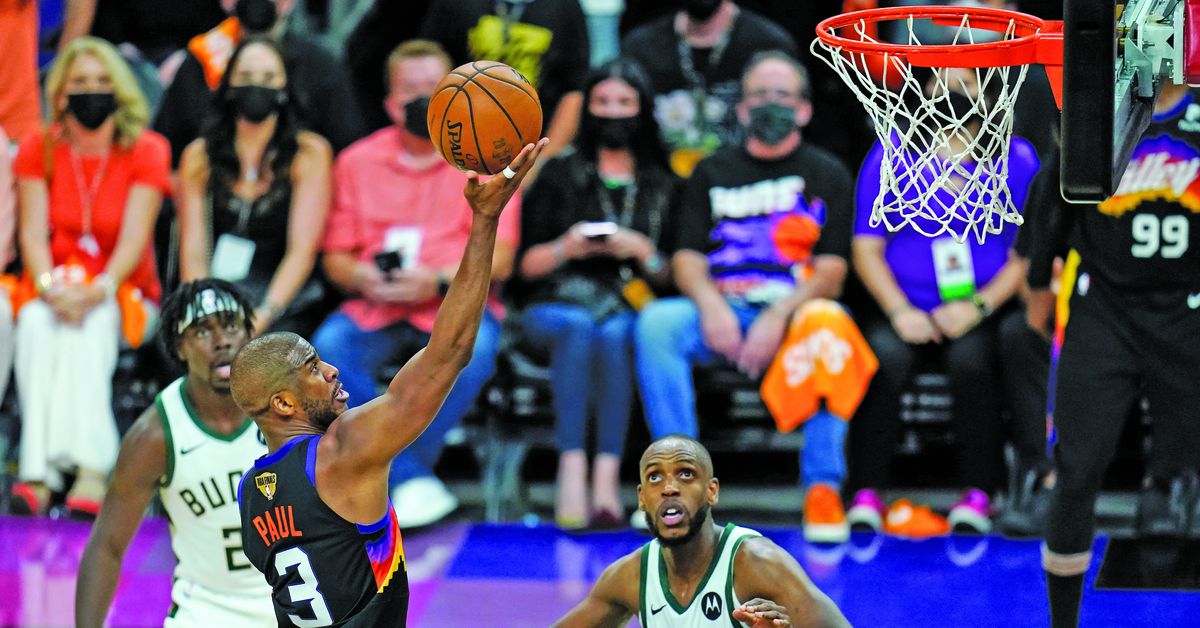Chris Paul carries Suns past Giannis, Bucks in NBA Finals
opener 1