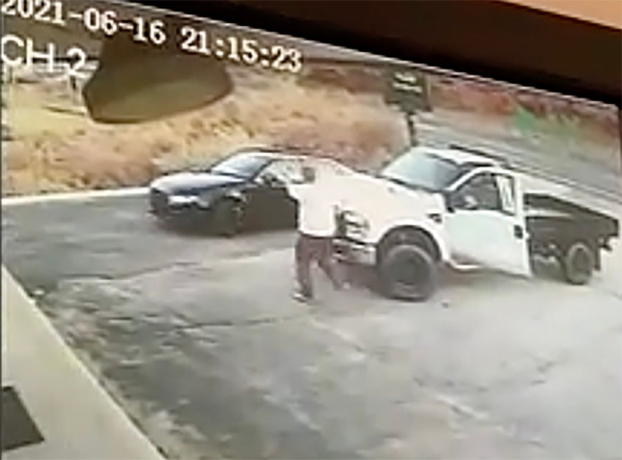 Off-duty officer faces charges in shooting of teen
driver 1
