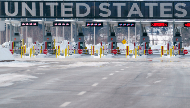 Canada border guards vote to strike days ahead of border
opening 1