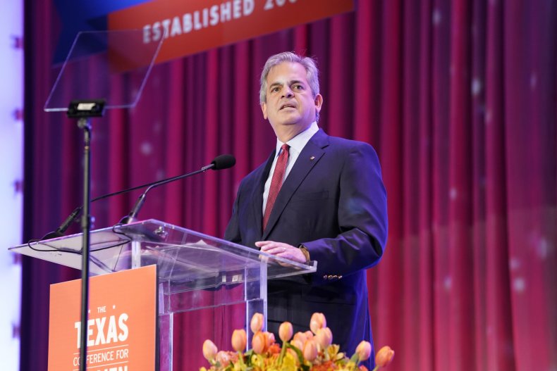 Austin Mayor Says Greg Abbott 'Made It Impossible' for Texas
Schools to Protect Students 1