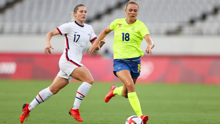 U.S. women's soccer team rebounds from opening loss with 6-1
win over New Zealand 1
