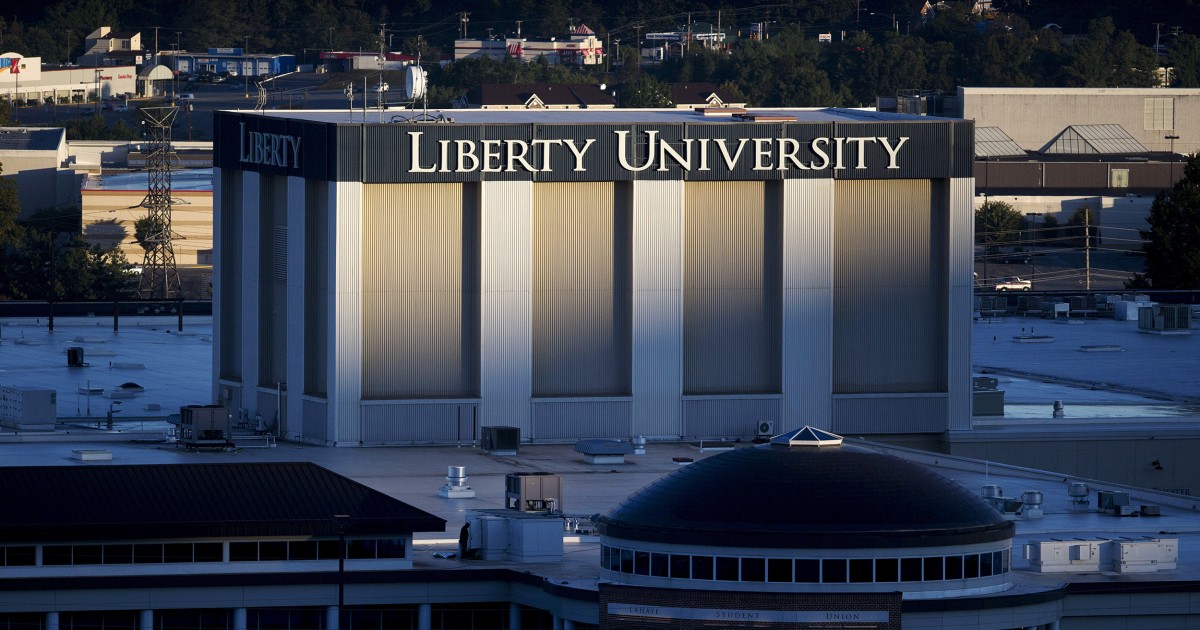 Virginia university announces campus-wide quarantine amid
Covid spike 1