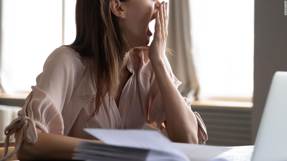 5 ways to adjust your sleep schedule to go back to the
office 1