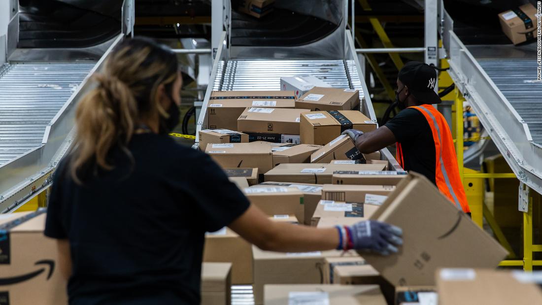 Amazon reinstates mask requirement for all US warehouse
workers 1