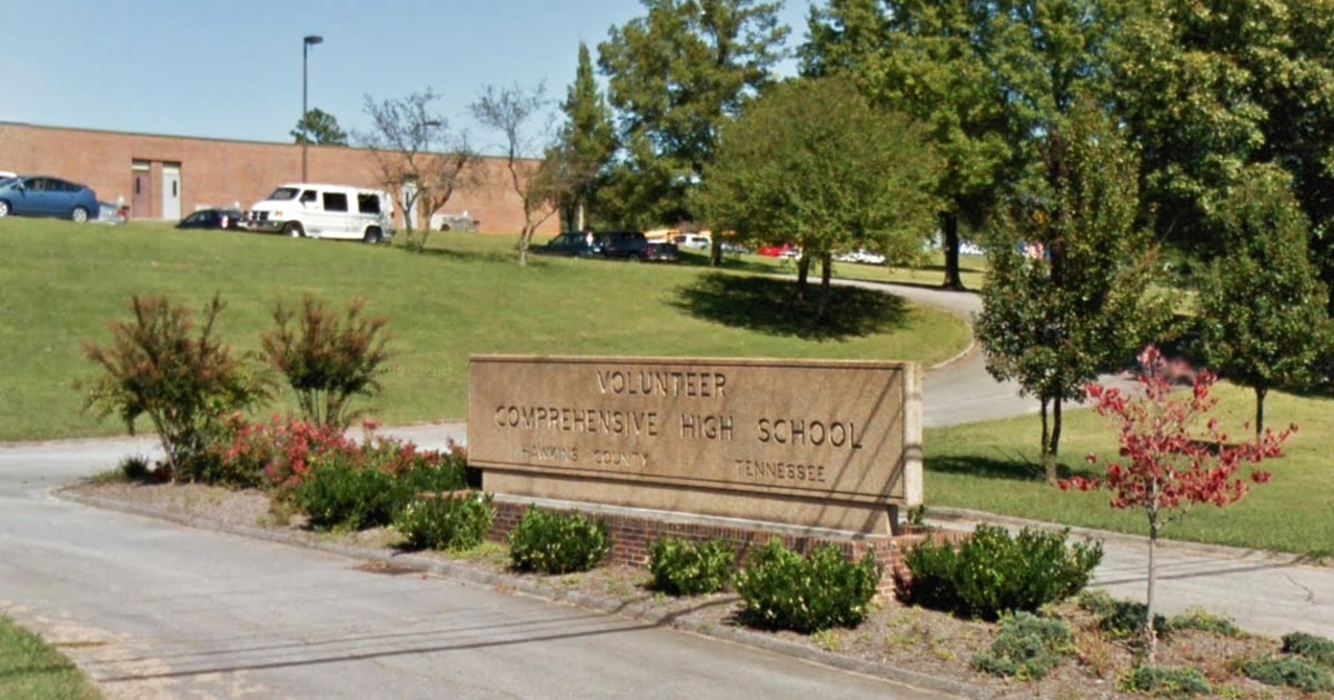 Hoax shooting call prompts evacuation of Tennessee high
school on first full day of classes, police say 1