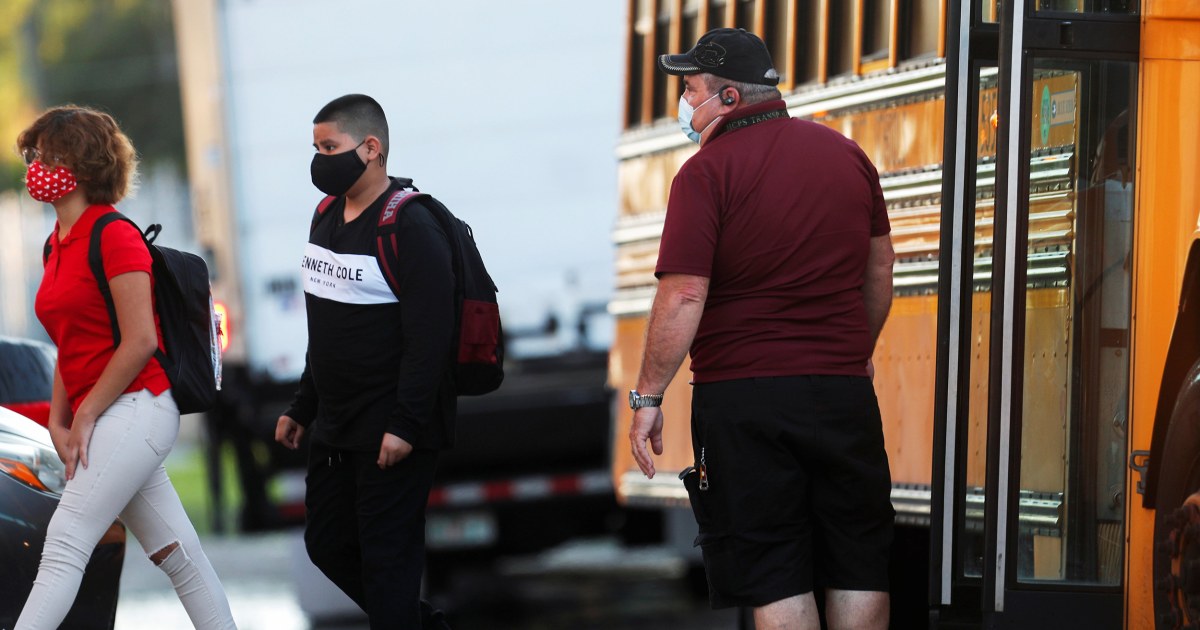2 more Florida school districts defy DeSantis' order and
vote for mask mandates 1