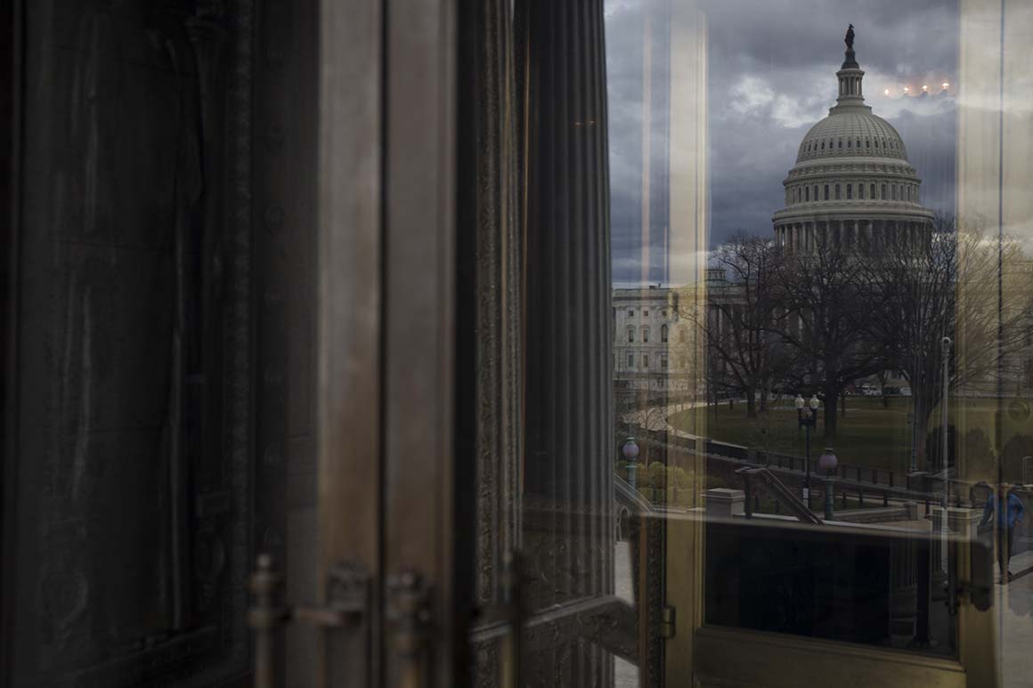 Several Hill office buildings evacuated amid 'active bomb
threat investigation' 1