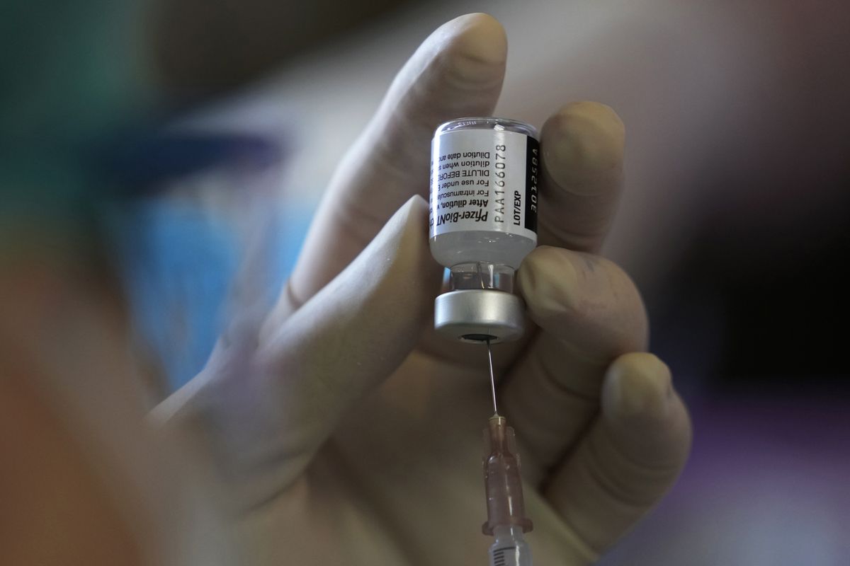 FDA to OK COVID-19 vaccine booster for immunocompromised:
report 1 FDA to OK COVID-19 vaccine booster for immunocompromised:
report 1