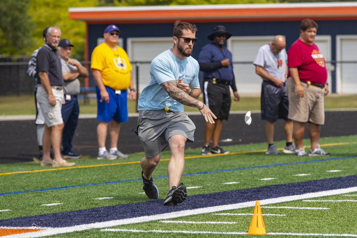 Friday night slights: Referees, feeling unappreciated,
underpaid and unnerved by COVID-19, are fleeing high school
football and other youth sports 1
