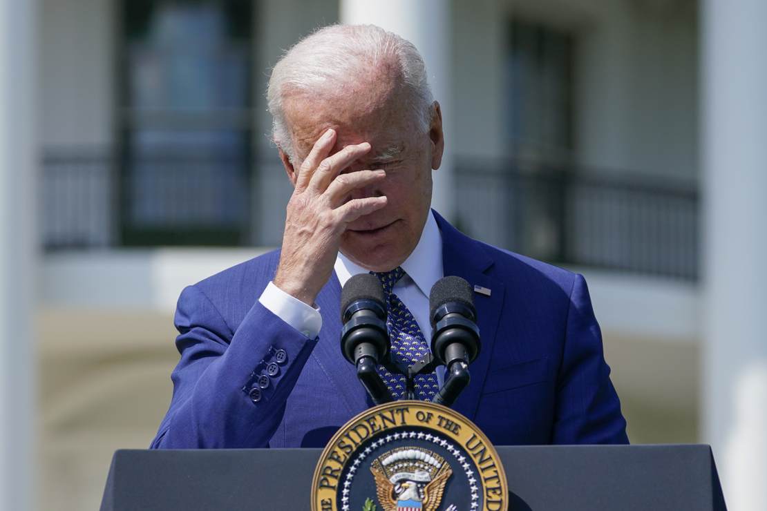 The Morning Briefing: Mask Nazis Remain Silent About the
Biden Border Super-Spreader Event 1